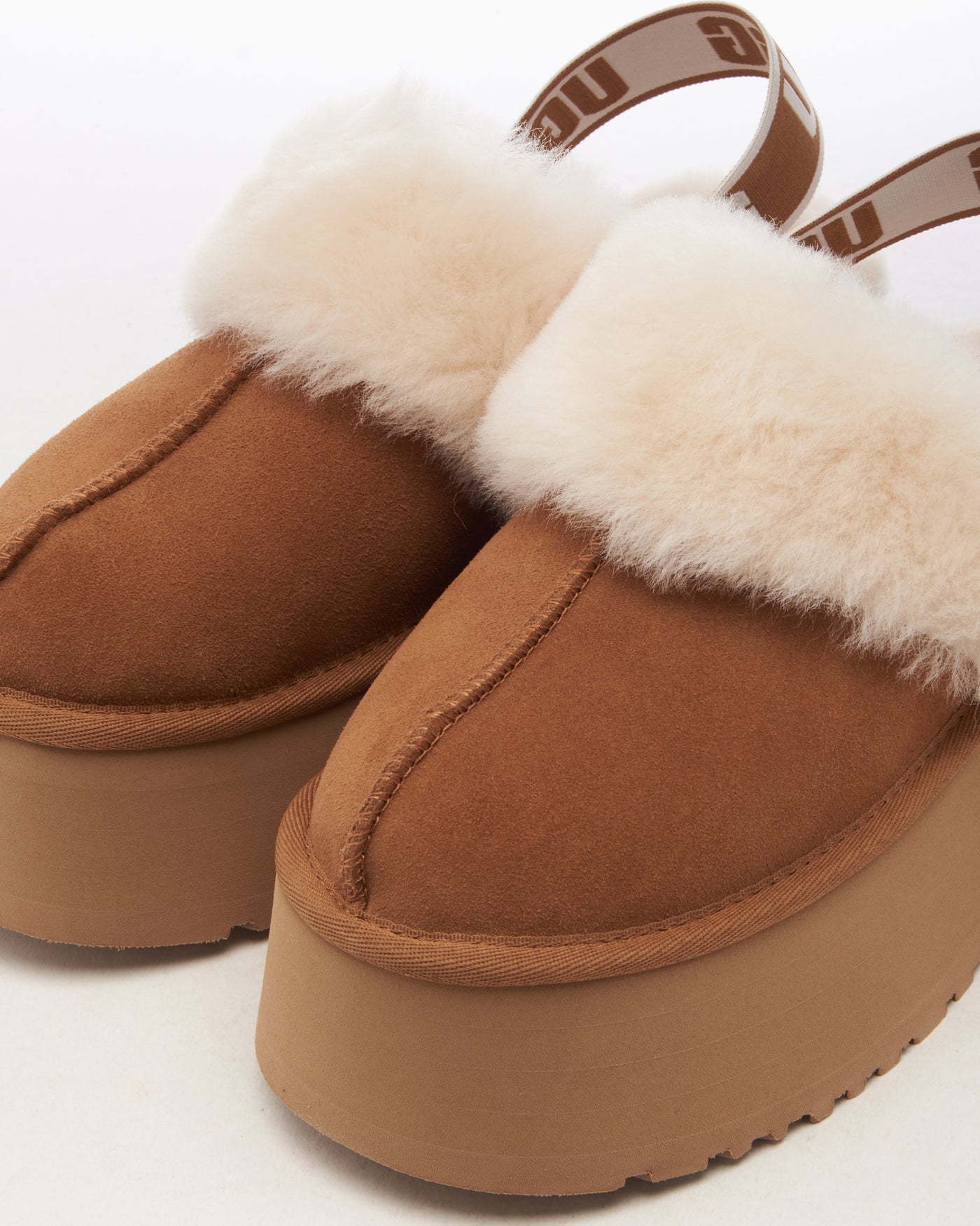 UGG FUNKETTE Chestnut
