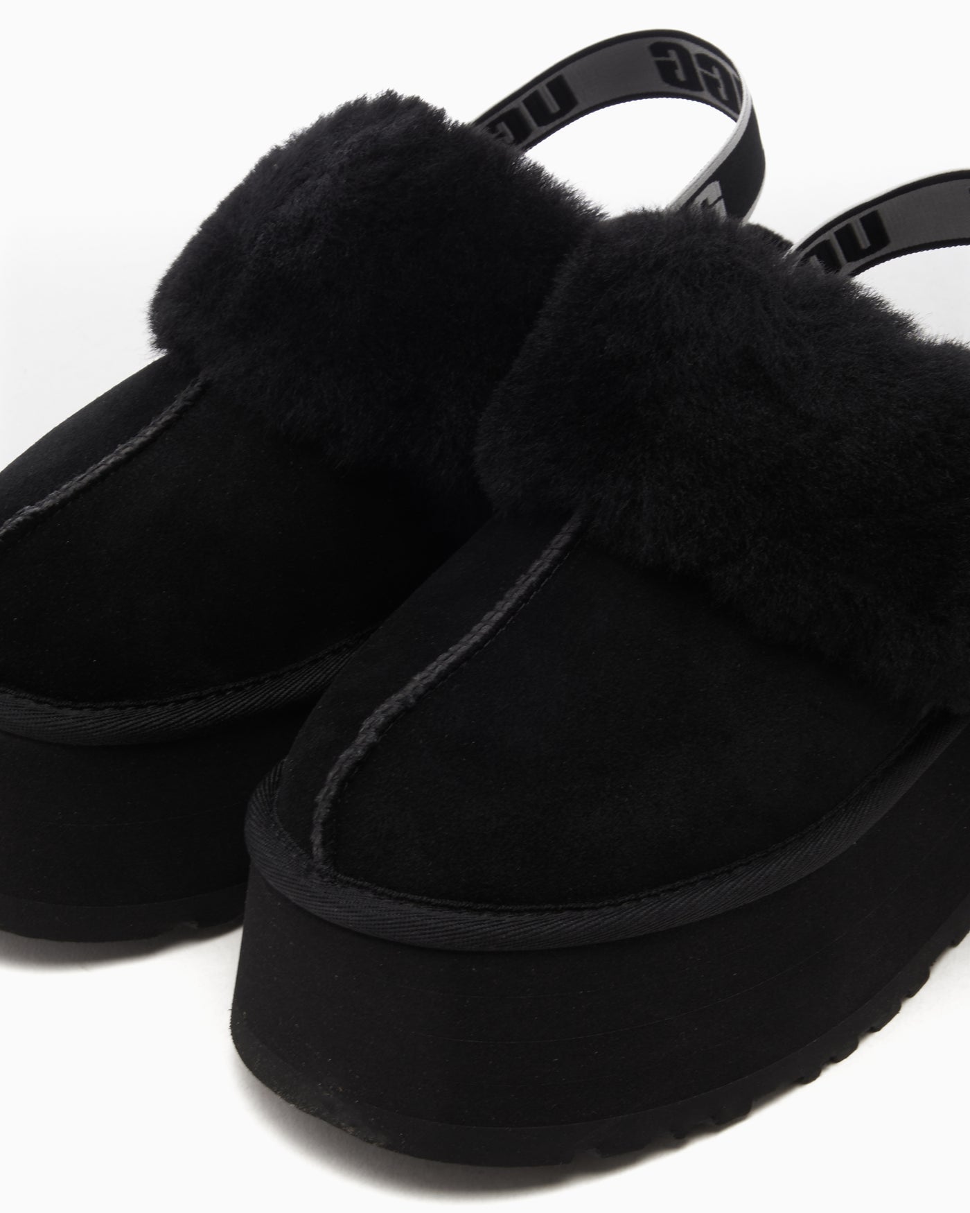 UGG FUNKETTE Black