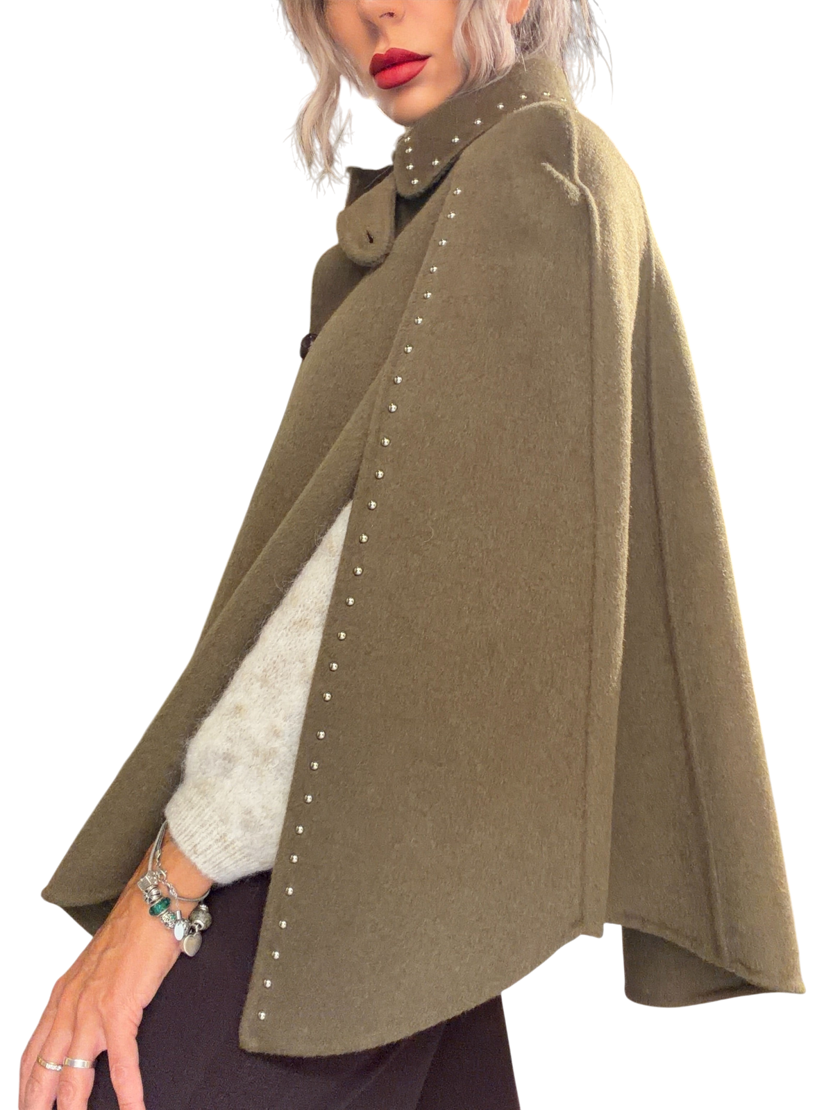 Cappa Blaze Shop verde loden in misto lana con borchie metalliche decorative lungo il colletto e i profili laterali
