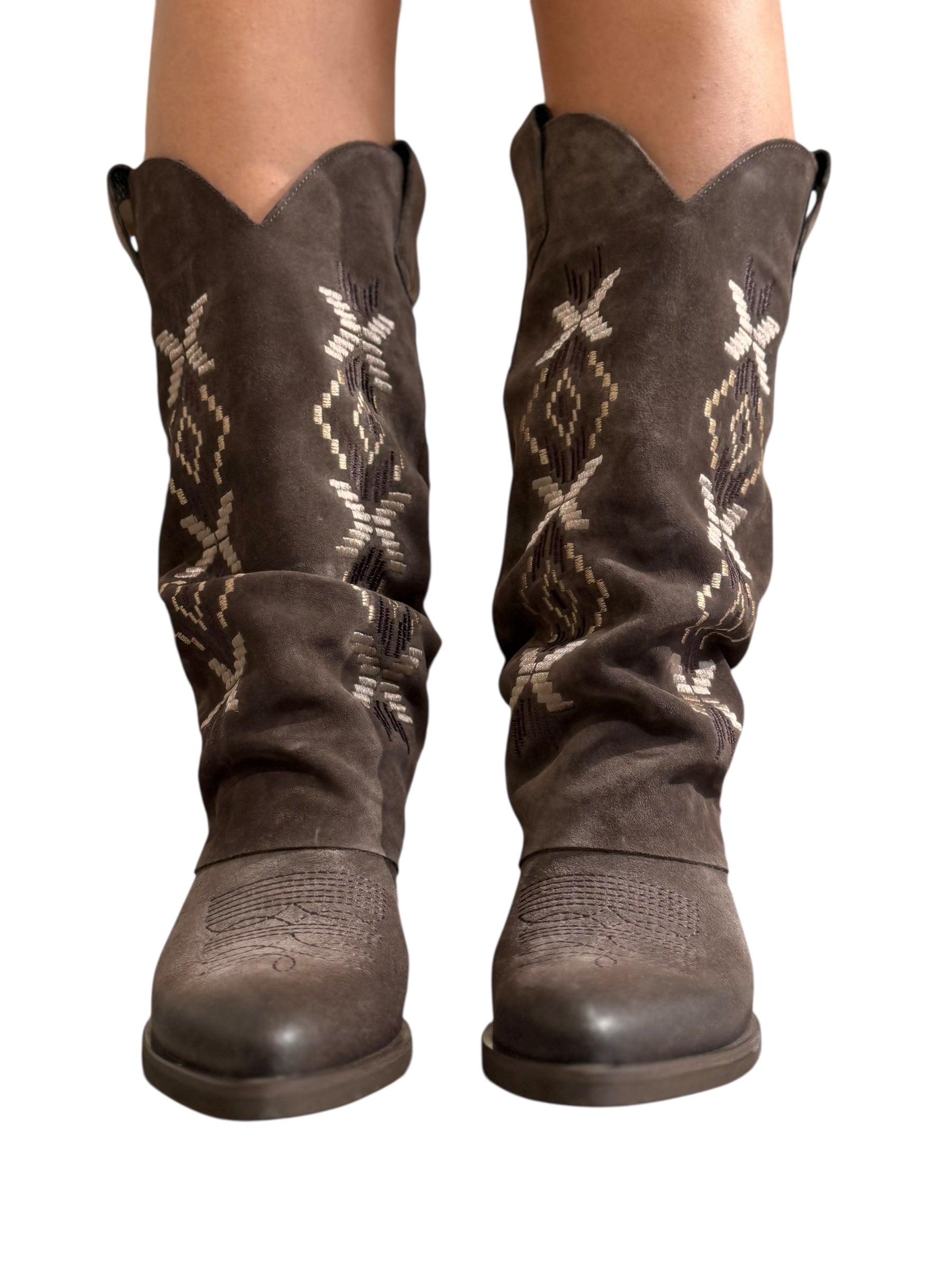 OvyÃ© texano suede ricamato marrone