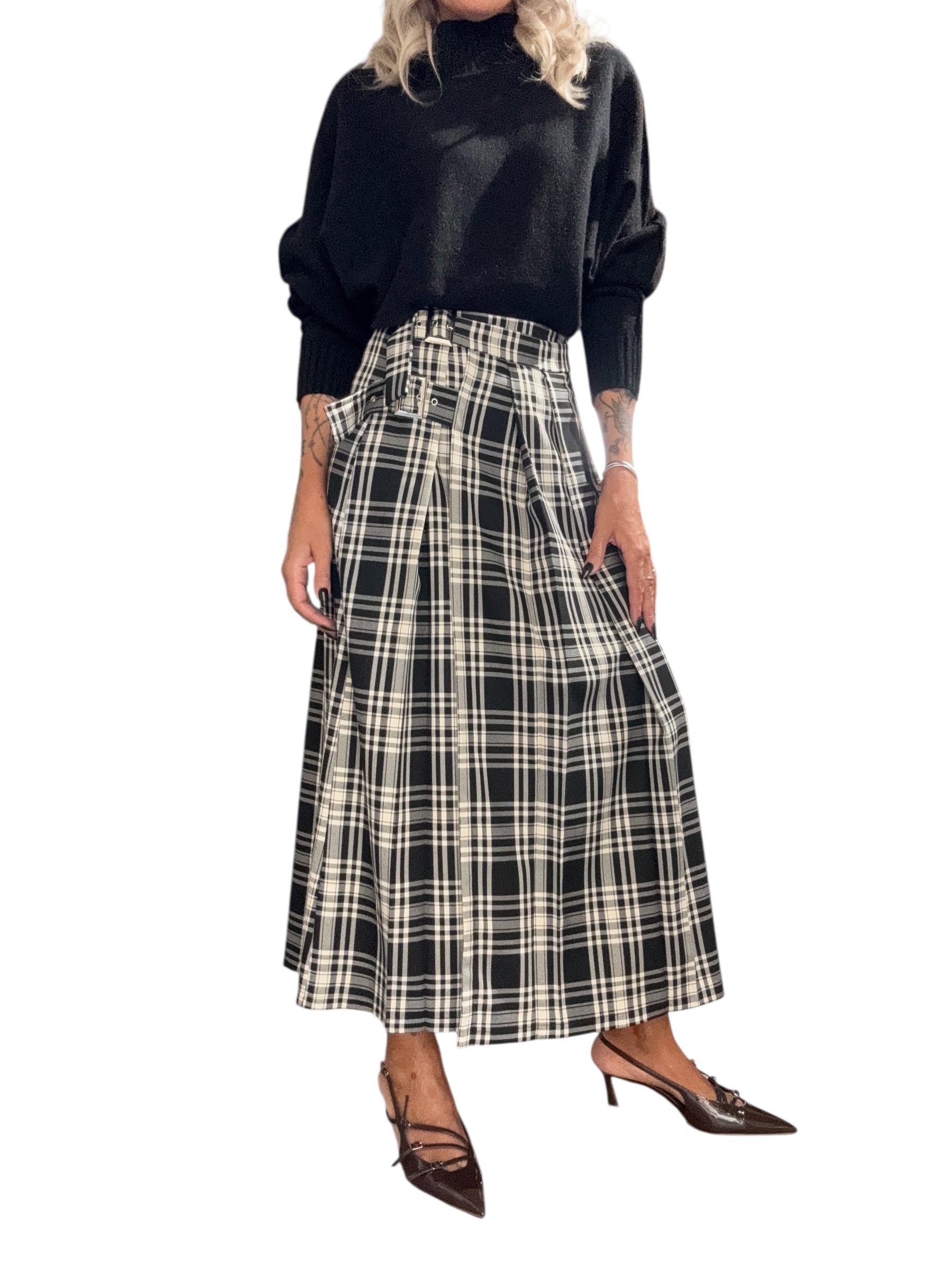 TENSIONE IN gonna in tartan a portafoglio bianca e nera