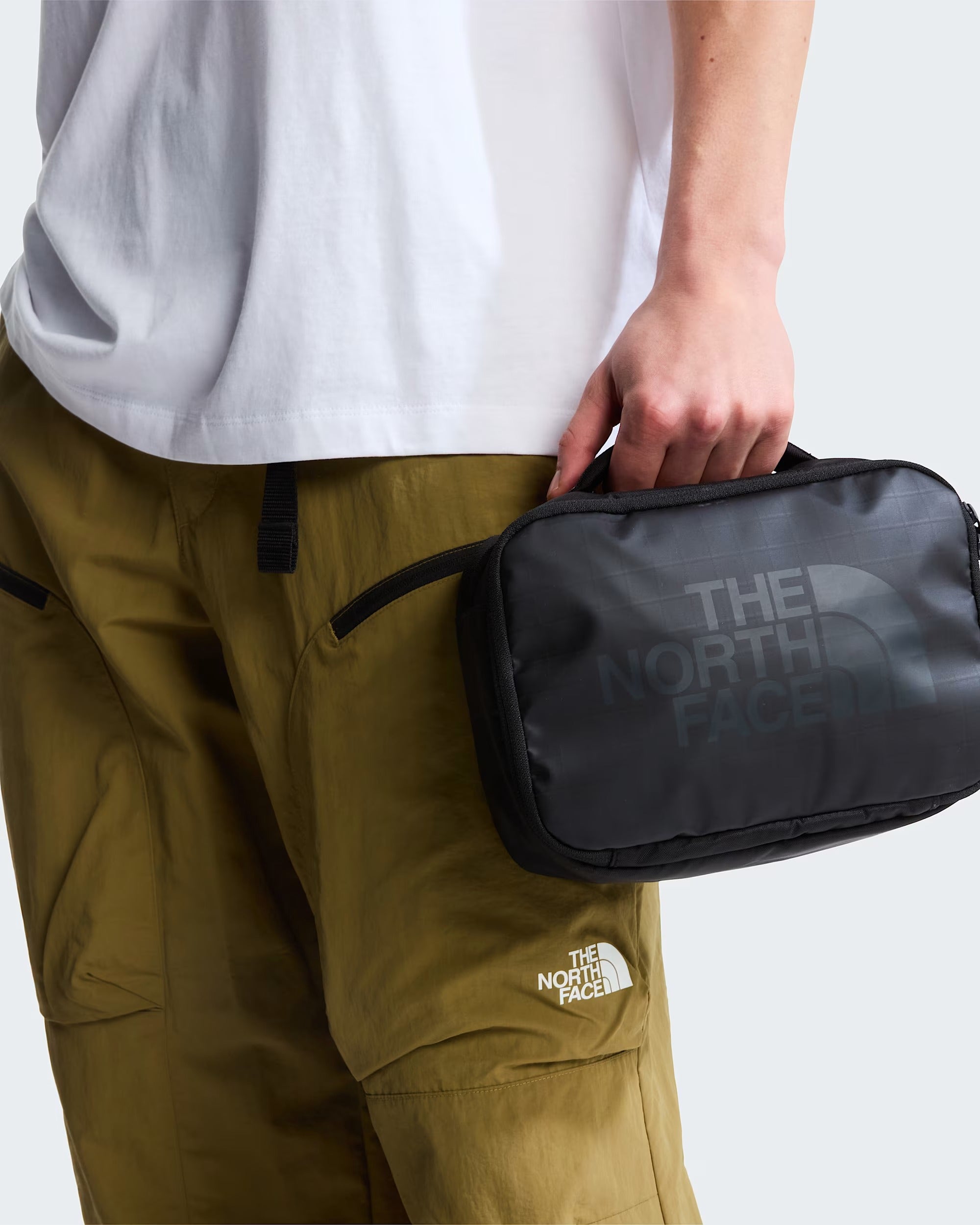 THE NORTH FACE Beauty case Base Camp Voyager TNF Black-Asphalt Grey