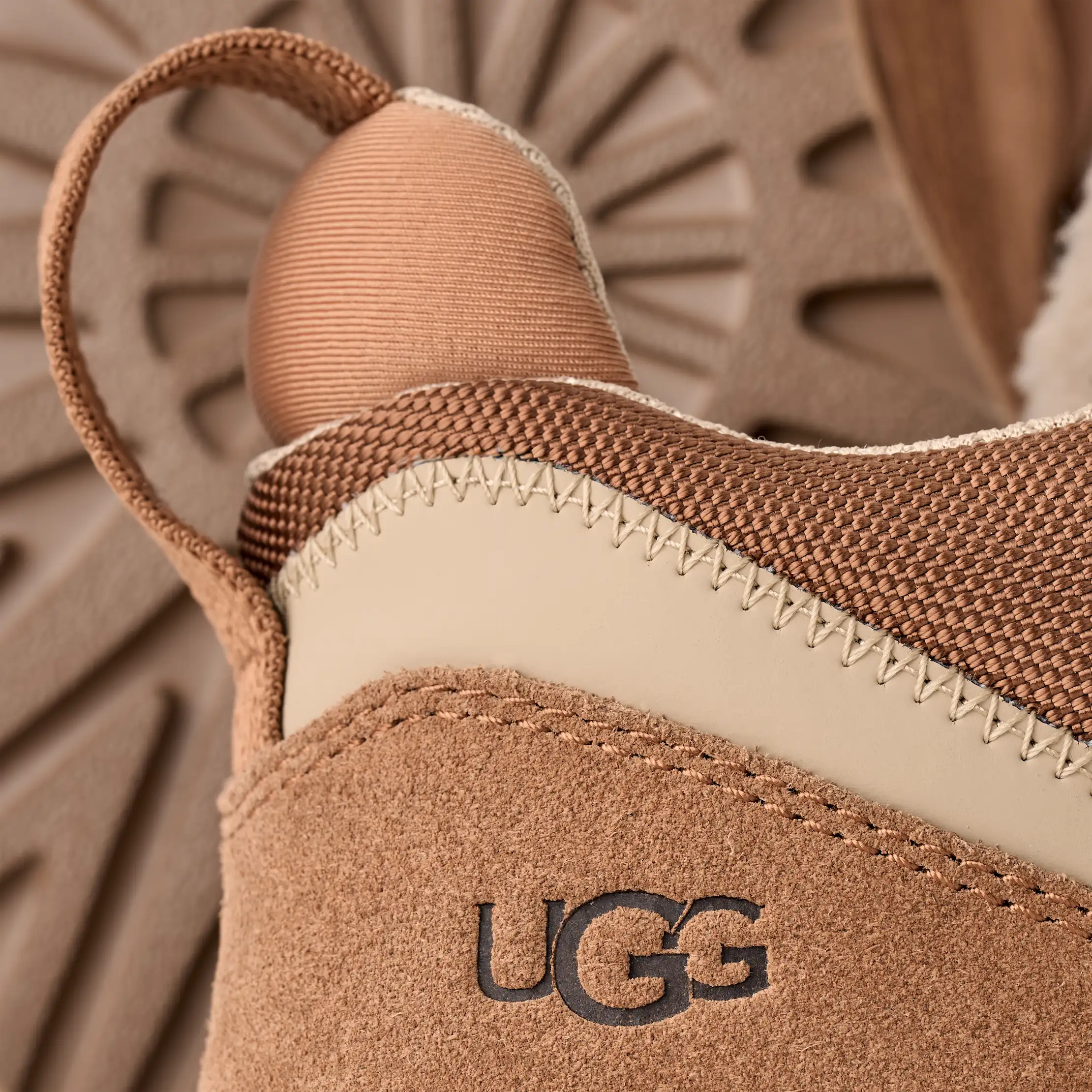 UGG LOWMEL Uomo Chestnut