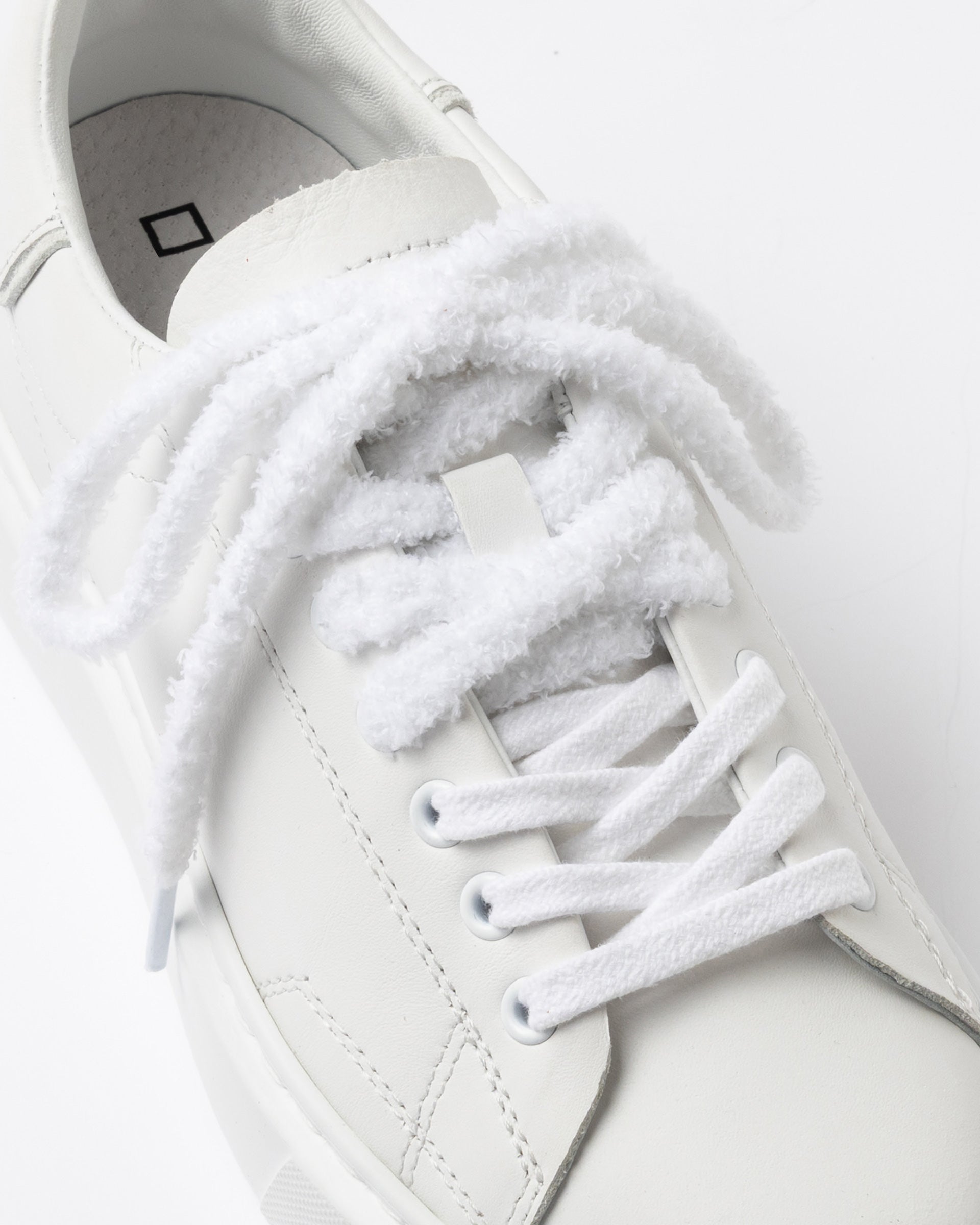 D.A.T.E. SFERA CALF White