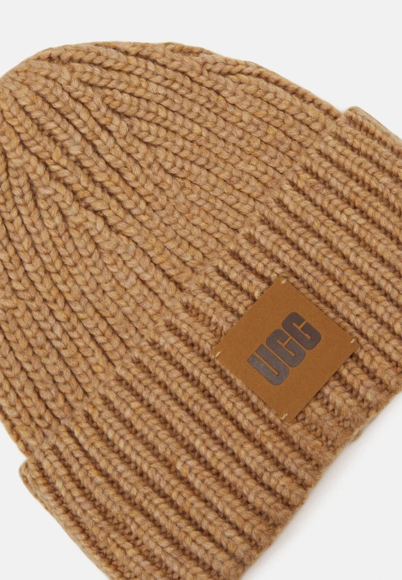 UGG Chuncky Beanie Camel