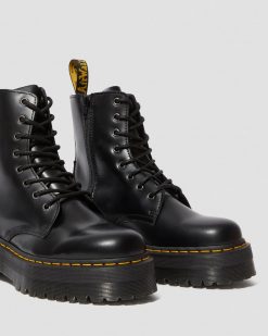 DR MARTENS