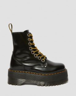 DR MARTENS