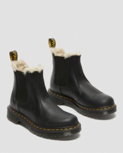 DR MARTENS