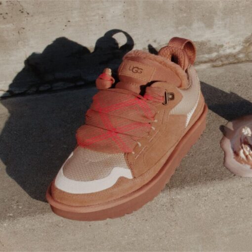 UGG LOWMEL Rocky Oak